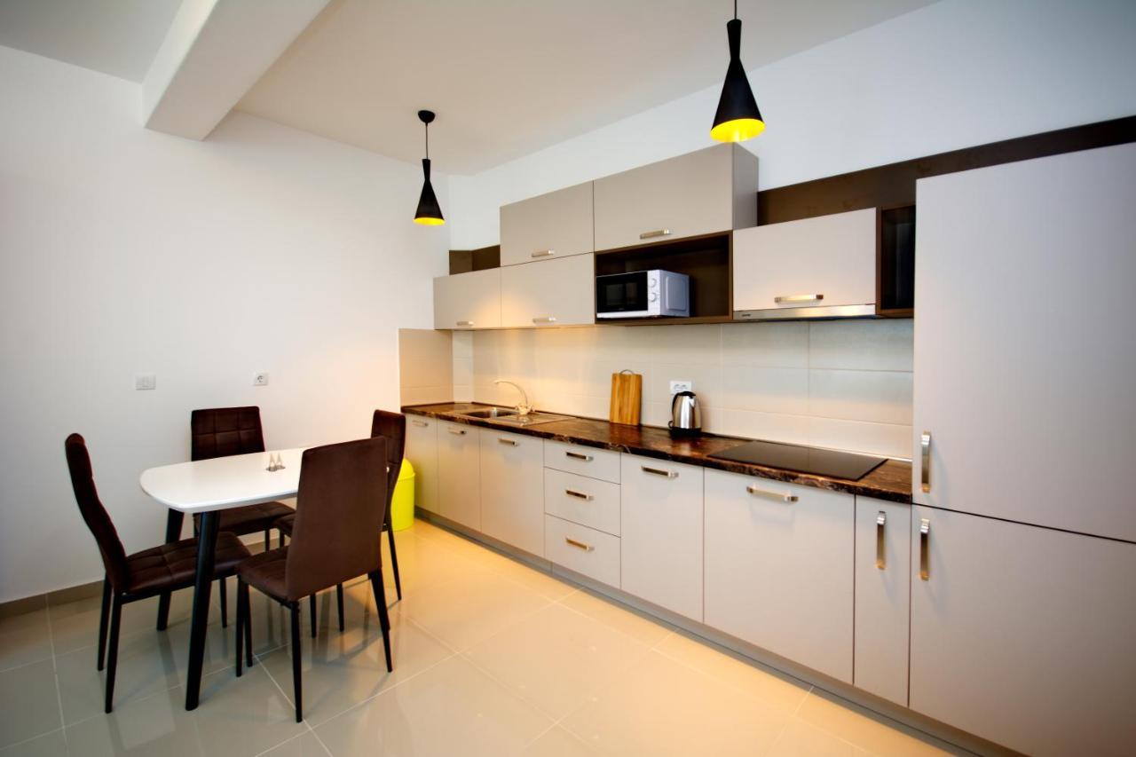 Apartment Dobrota Tomici  Eksteriør billede